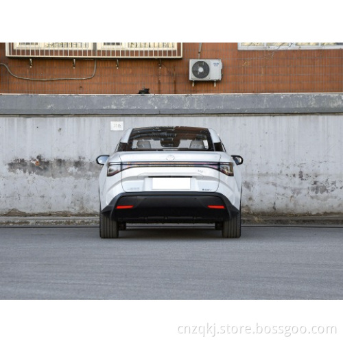 2023 Toyota BZ3 4 xle LHD Utilizzato